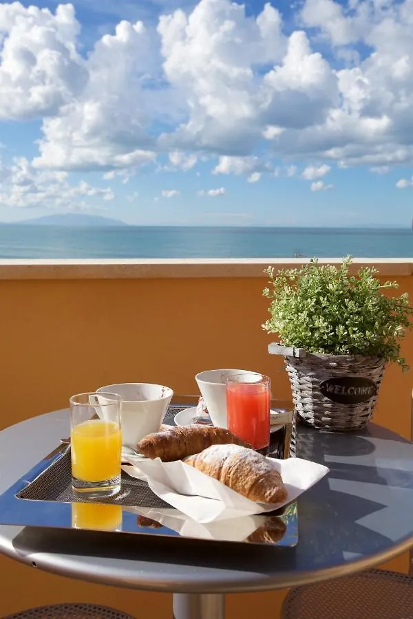 Hotel Il Delfino San Vincenzo
