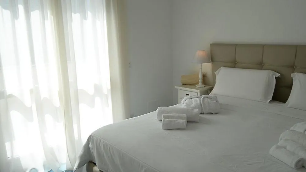 Hotel Il Delfino San Vincenzo 3*,