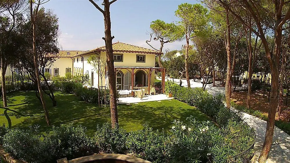 Hotel Il Delfino San Vincenzo 3*,  Italy